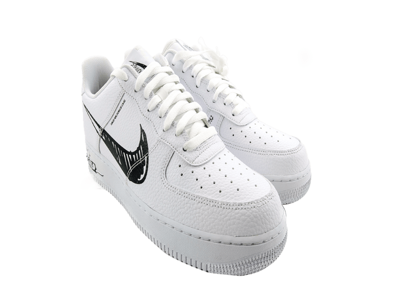 Nike AirForce 1 LV8